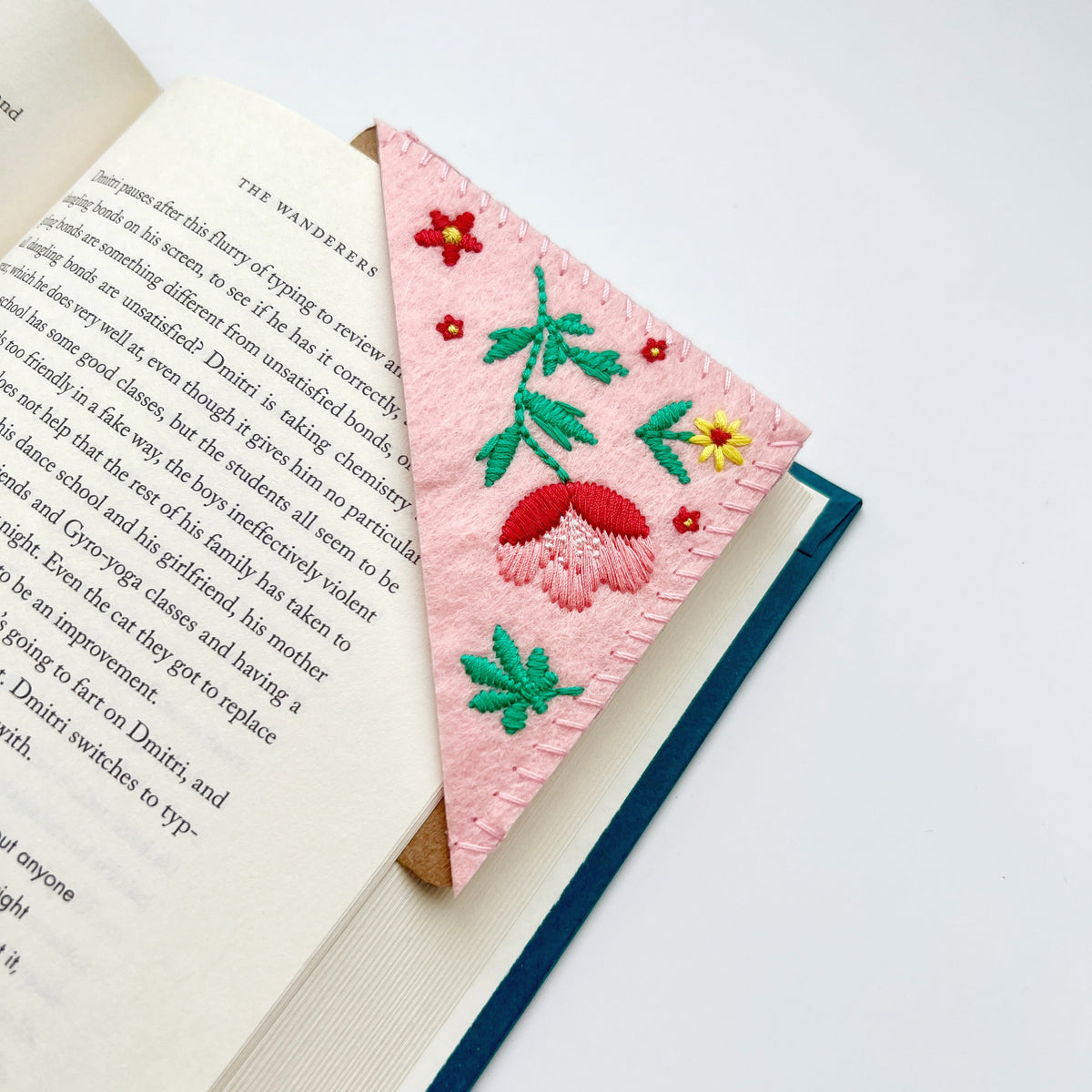Embroidered Flower Corner Bookmarks – Gift-Ready