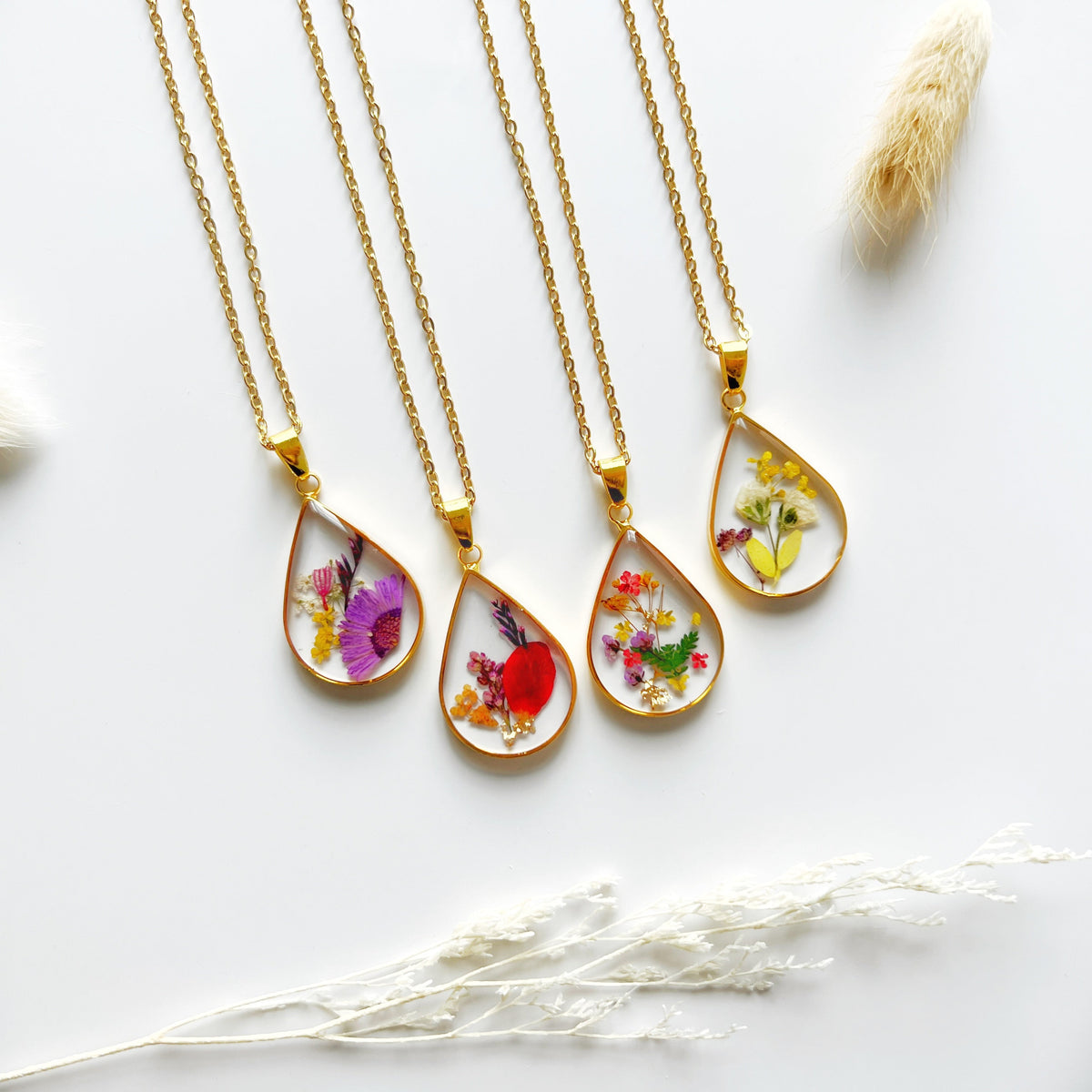 Birth Flower Necklace V.1